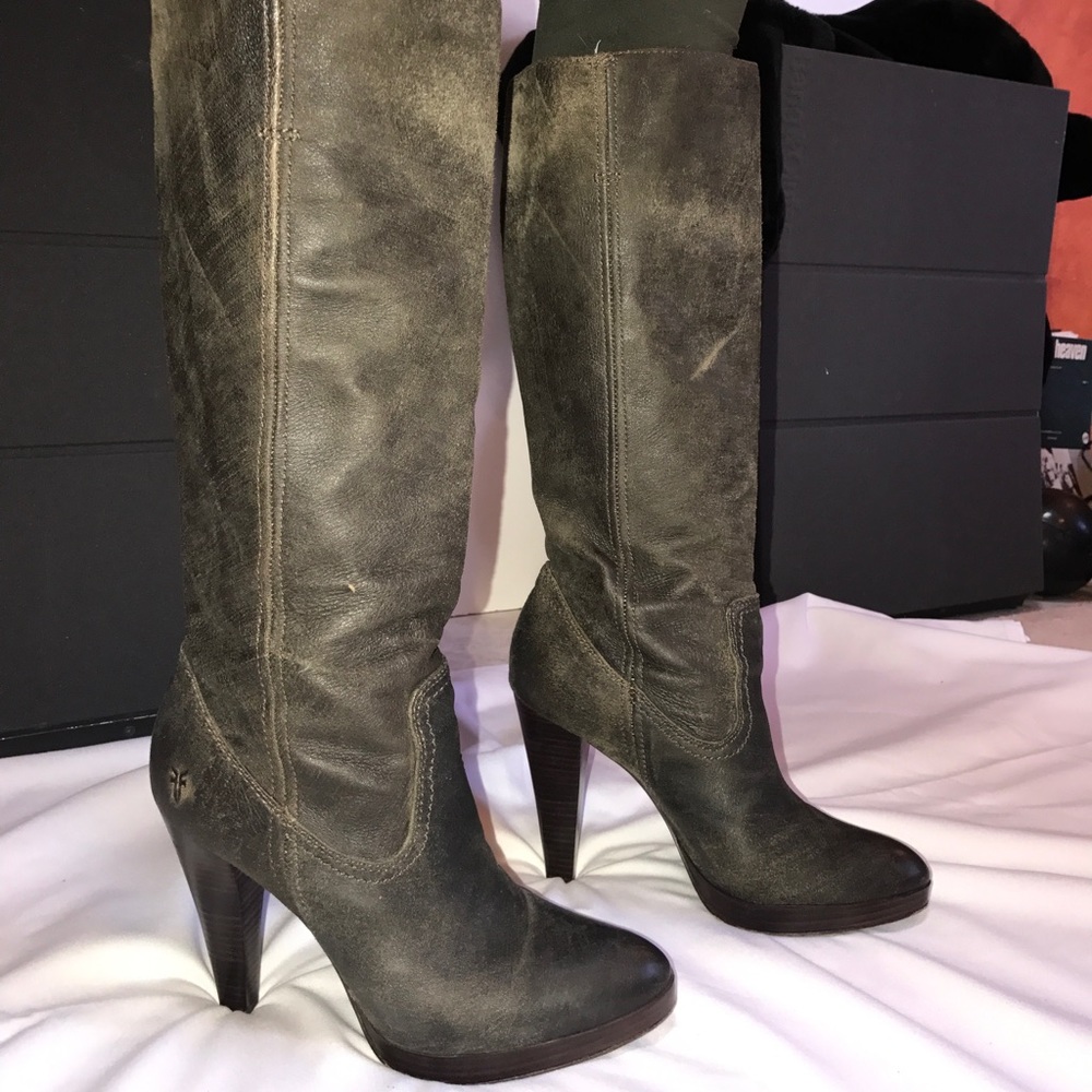 Frye Harlow Campus Boots
